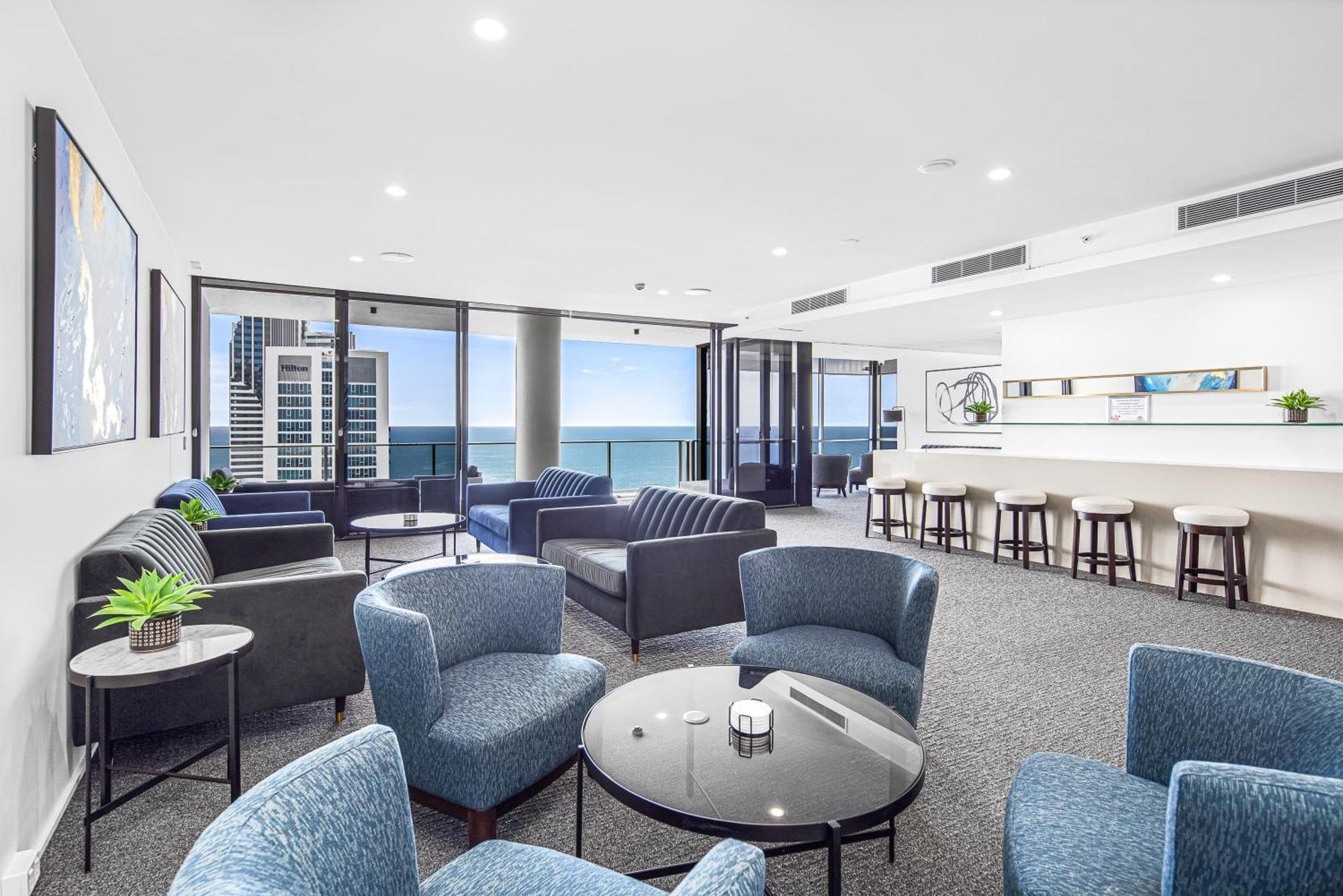 Holiday Holiday Circle On Cavill Apartments โกลด์โคสต์ ภายนอก รูปภาพ