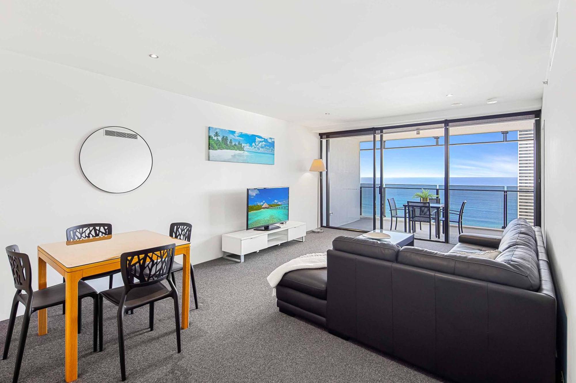Holiday Holiday Circle On Cavill Apartments โกลด์โคสต์ ภายนอก รูปภาพ