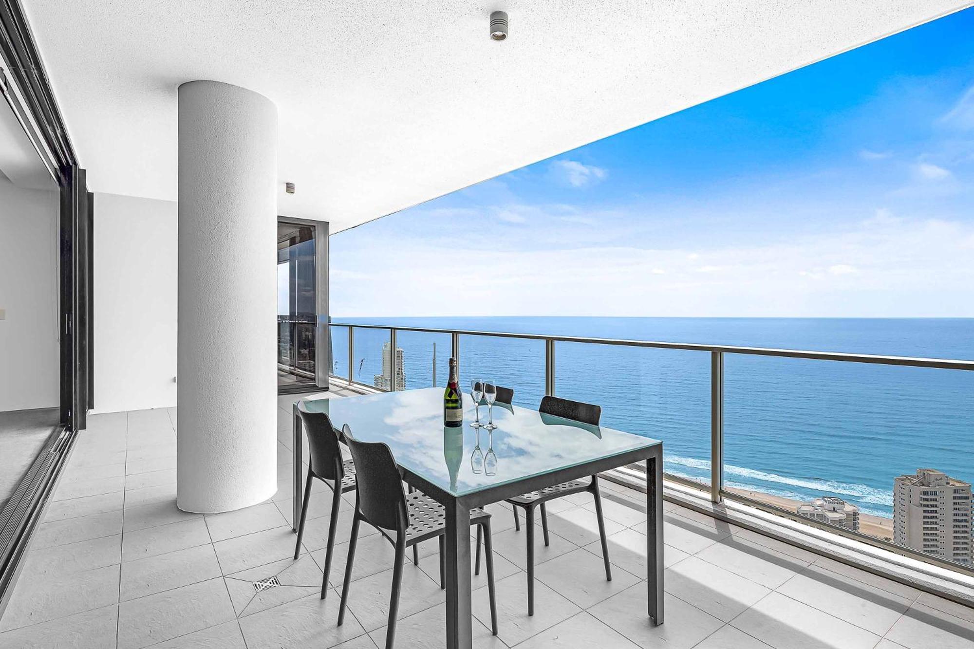Holiday Holiday Circle On Cavill Apartments โกลด์โคสต์ ห้อง รูปภาพ